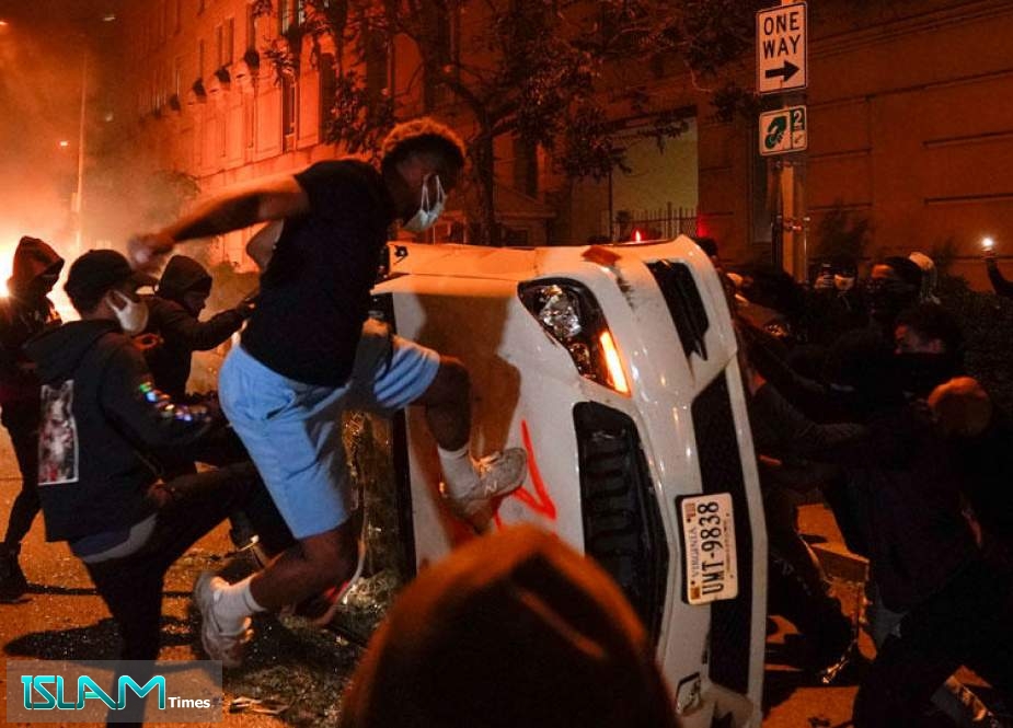4 Police Officers Shot in St. Louis as Violent Unrest over Floyd’s Death Continues