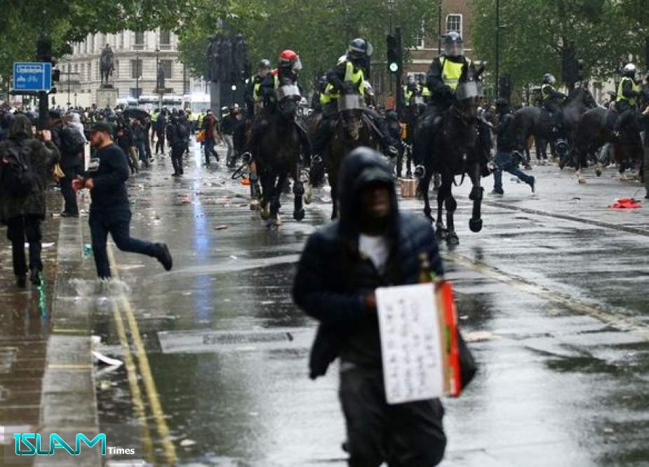 UK Protesters Clash with Police During Anti-Rasism Demonstrations