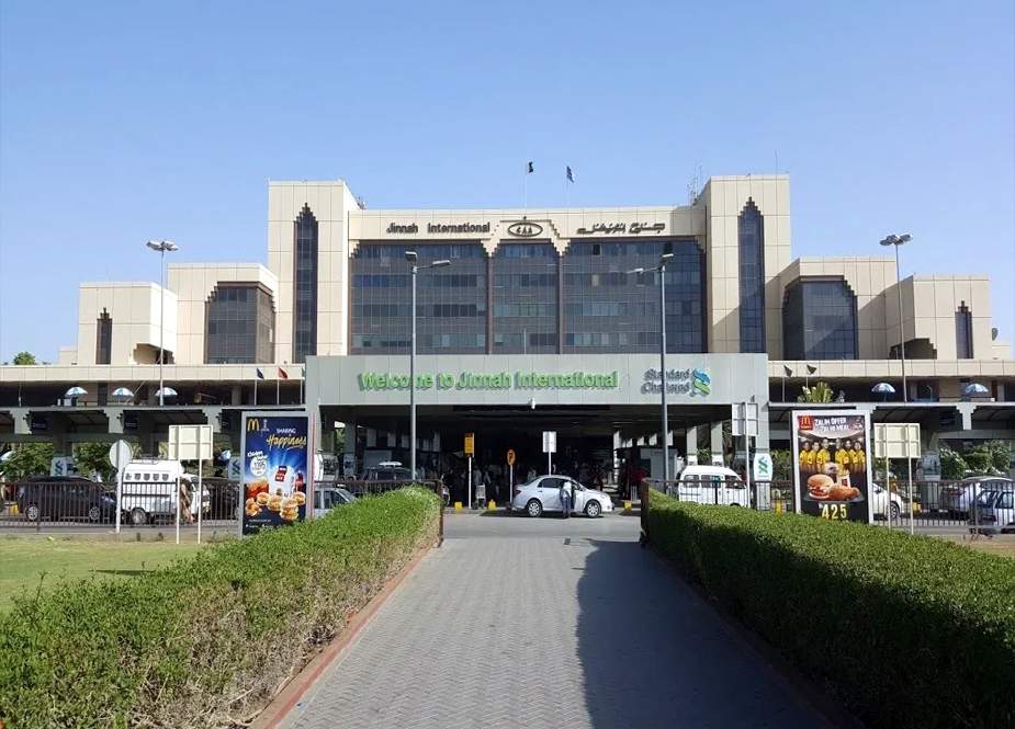 کراچی ائیرپورٹس کے اطراف میں عمارتیں طیارے کیلئے خطرناک قرار