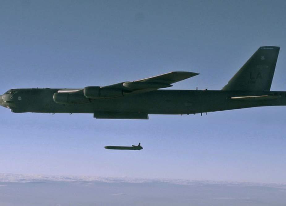 AGM-86B air-launched cruise missile is released from a B-52H Stratofortress.JPG