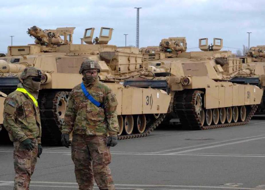 US M1 Abrams Fighting tanks in the German Port of Bremerhaven.jpg