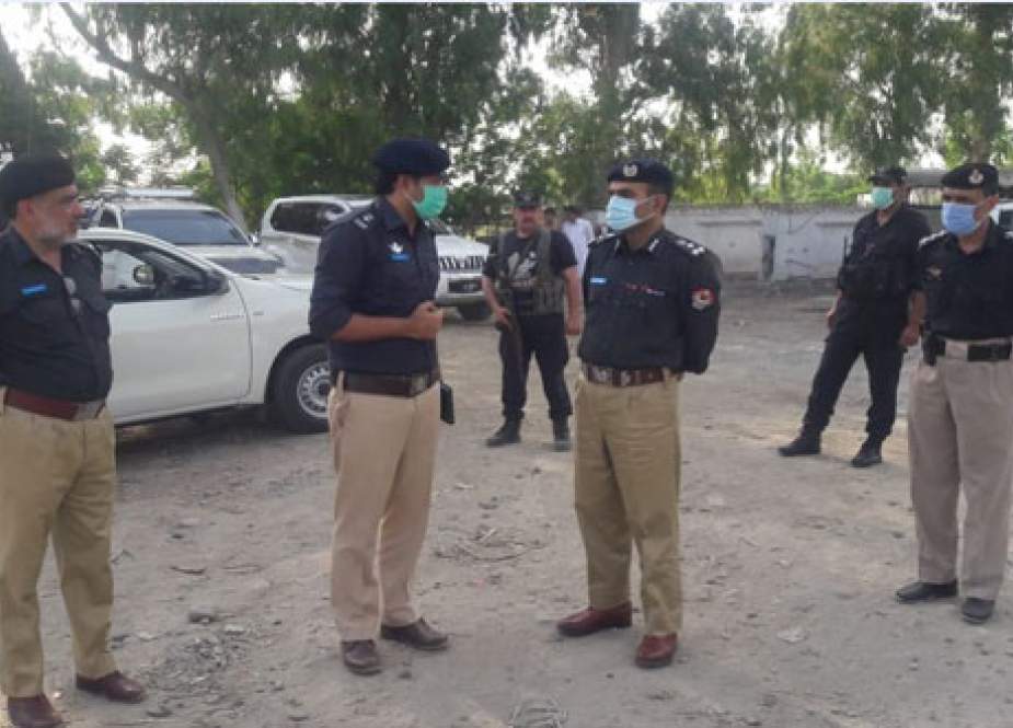 پشاور پولیس کی غلط منصوبہ بندی، فائرنگ سے 2 راہگیر بچے زخمی
