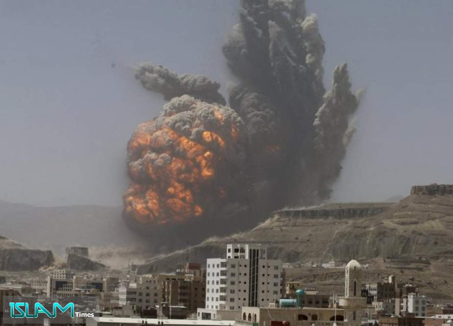 سلسلة غارات عنيفة لطيران العدوان السعودي على صنعاء