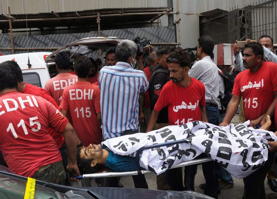 کراچی اسٹاک ایکسچینج حملے میں ہلاک دہشتگرد کے اہلخانہ لاش لینے کراچی پہنچ گئے