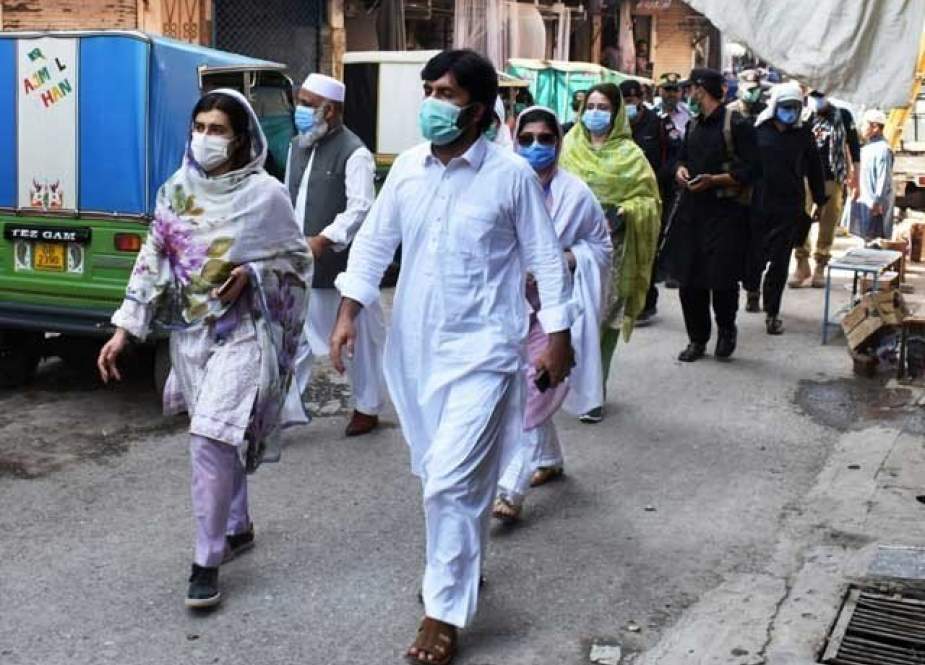 پشاور میں ضابطہ اخلاق کی خلاف ورزی پر اندرون شہر خواتین کا بازار سیل