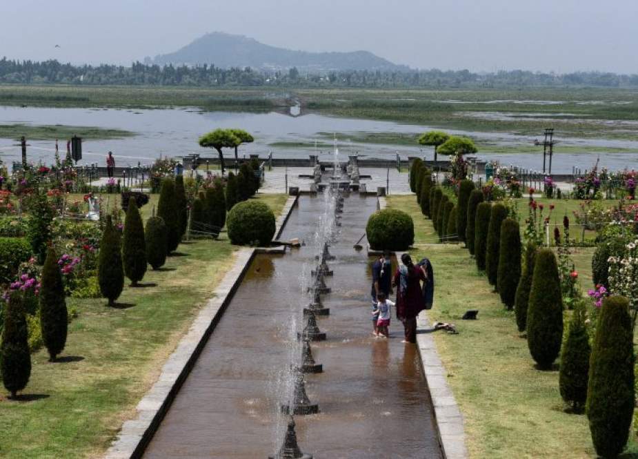 مقبوضہ کشمیر میں سیاحوں کیلئے پبلک پارکس اور باغات کھل گئے