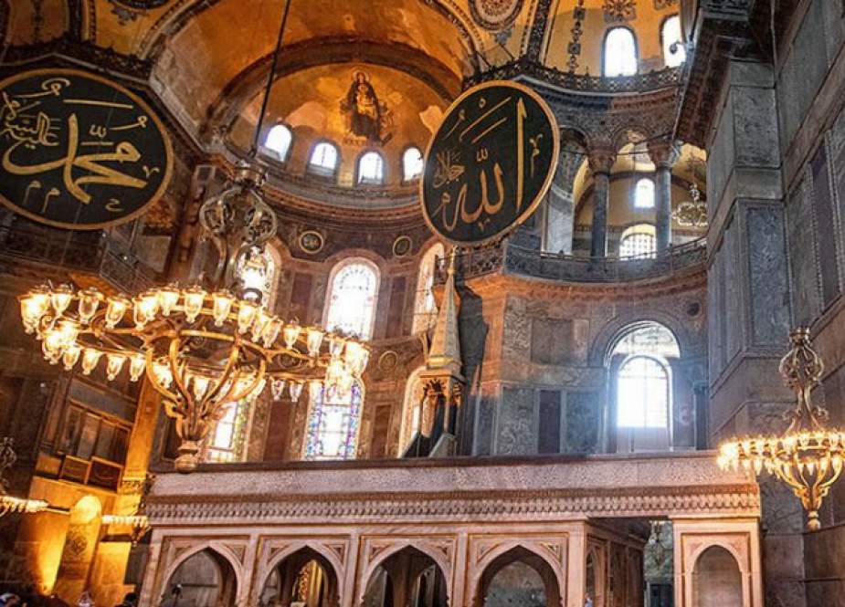 طیب ایردوان نے آیا صوفیہ میوزیم کو ایک مرتبہ پھر مسجد میں تبدیل کرنے کے حکمنامے پر دستخط کردیے