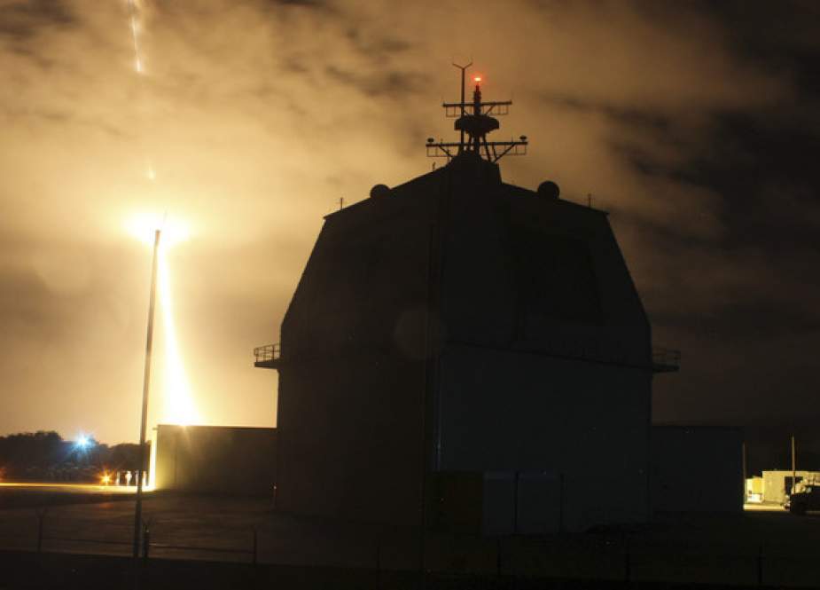 Missile test launch of the land-based Aegis ballistic missile defense system in Kauai, Hawaii.JPG