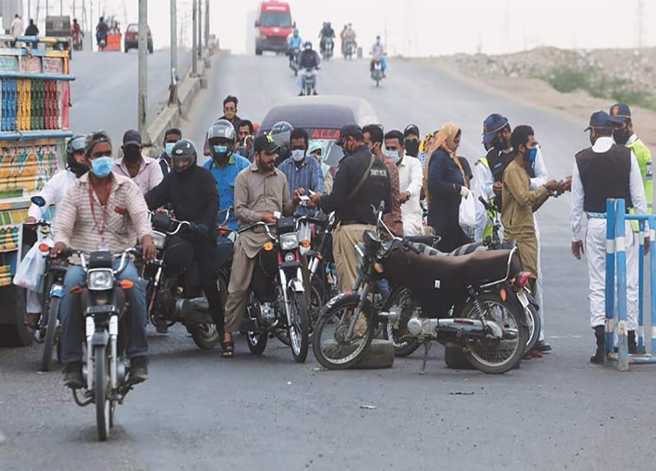 سندھ، موٹر سائیکل اور گاڑیوں کے دستاویزات کی جگہ اسمارٹ کارڈ لانیکا فیصلہ