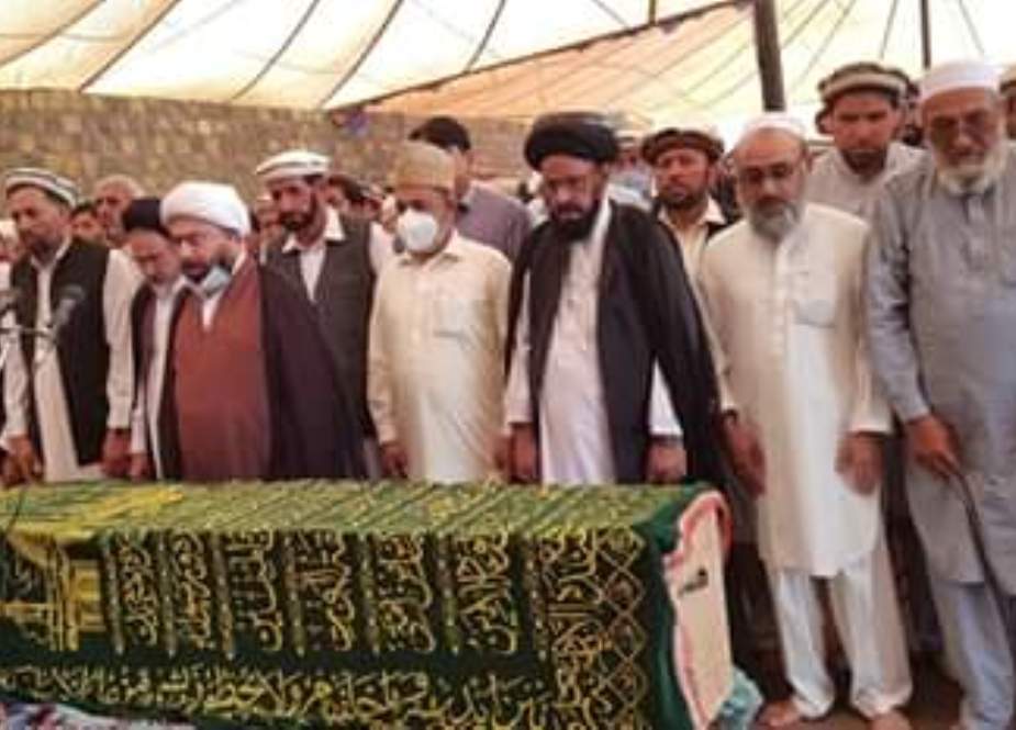 پاراچنار، تحریک حسینی کے سابق صدر مولانا یوسف جعفری کی اہلیہ کی نماز جنازہ ادا کر دی گئی