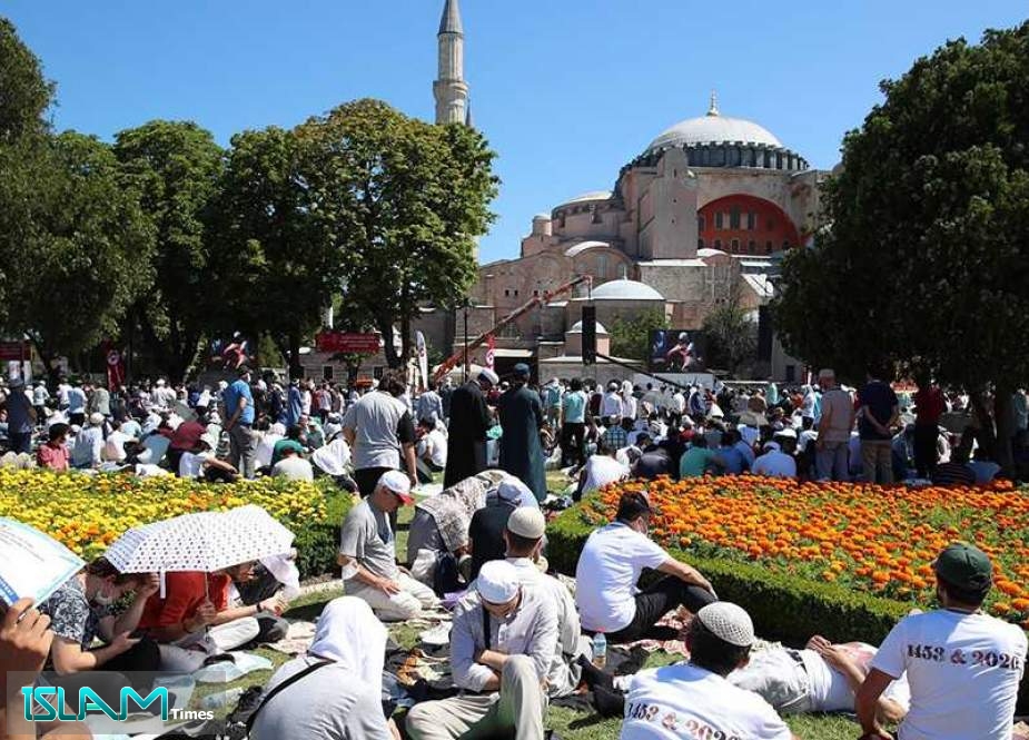 Turkey Condemns Greek Reaction to Hagia Sophia Prayers