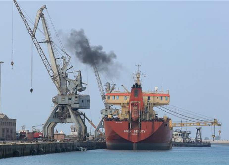 Tanker offloads a cargo of fuel at Hudaydah port in western Yemen.jpg
