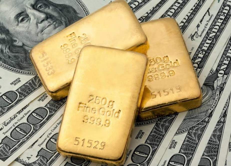 Membuang Dolar: Pilihan Moskow Meninggalkan Dolar dan Bertaruh pada Emas Tepat
