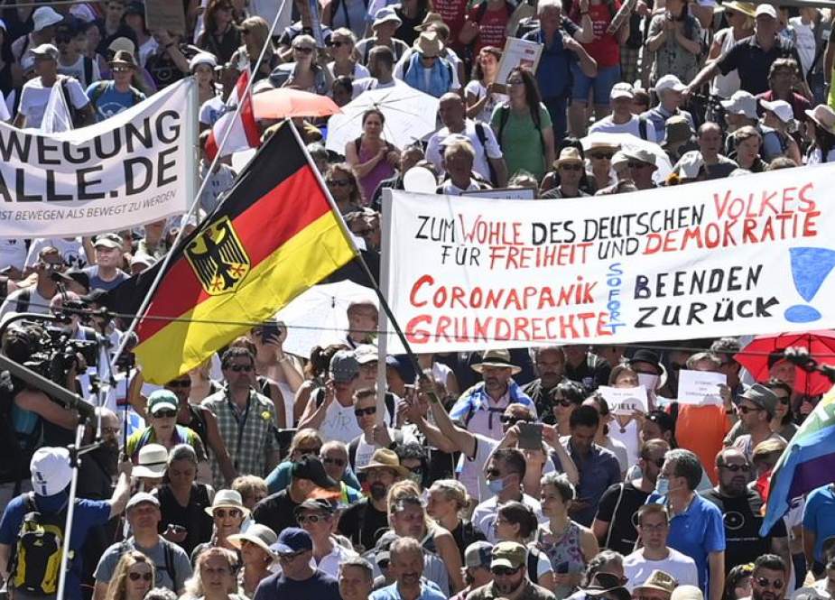 Germany Police halt Berlin protests against coronavirus curbs.jpg
