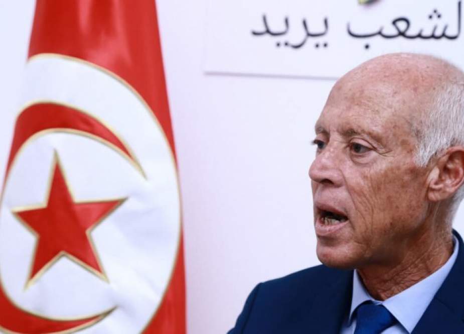 الرئيس التونسي يلقي تبعات الهجرة على الاسباب التالية