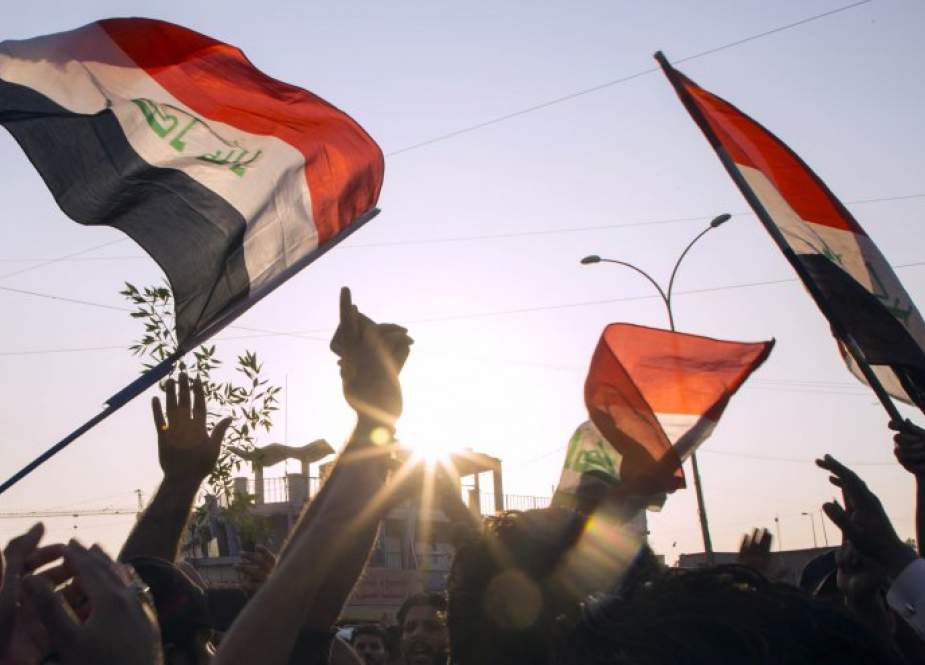 عشرات العراقيين يتظاهرون وسط البصرة للمطالبة بالقصاص