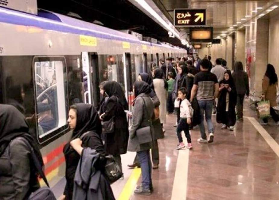ايران تصنّع قطارات الانفاق (مترو) محليّاً