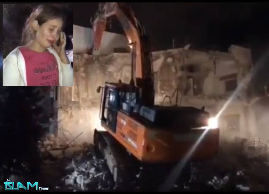غاصب صیہونیوں کے ہاتھوں گھر کی مسماری پر کمسن فلسطینی بچی کے بہتے آنسو!