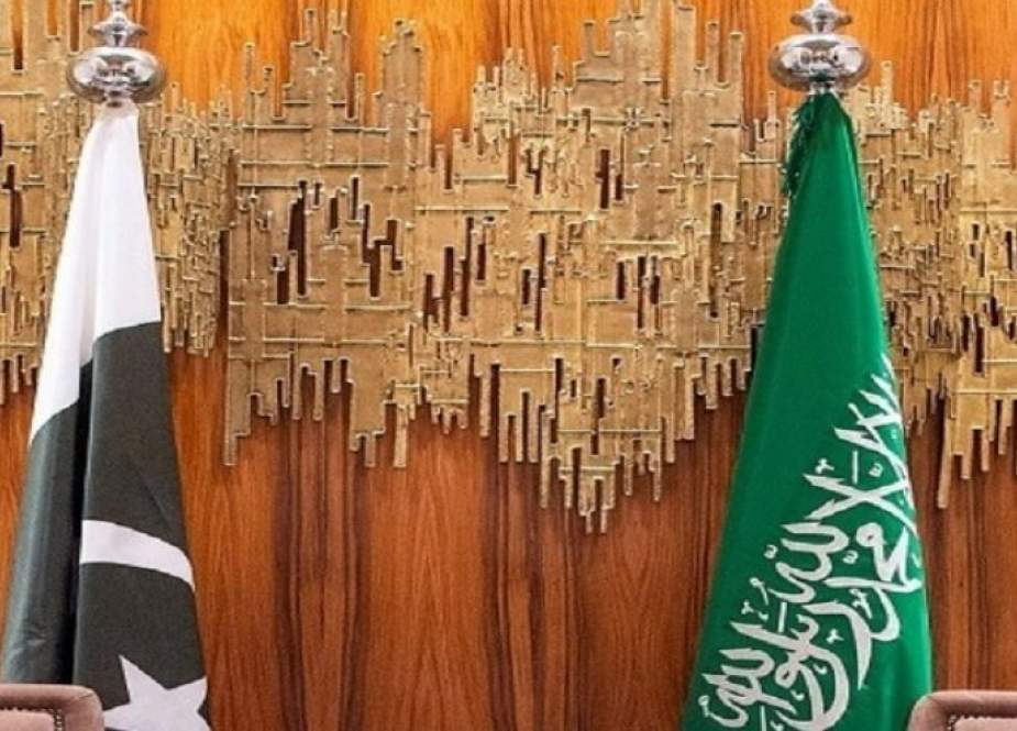 فرمانده ی ارتش پاکستان برای بهبود روابط به عربستان سفر می کند