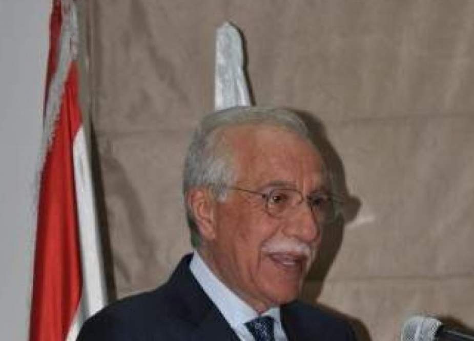 وزير سابق لبناني يطلب رفع الحصانة عنه