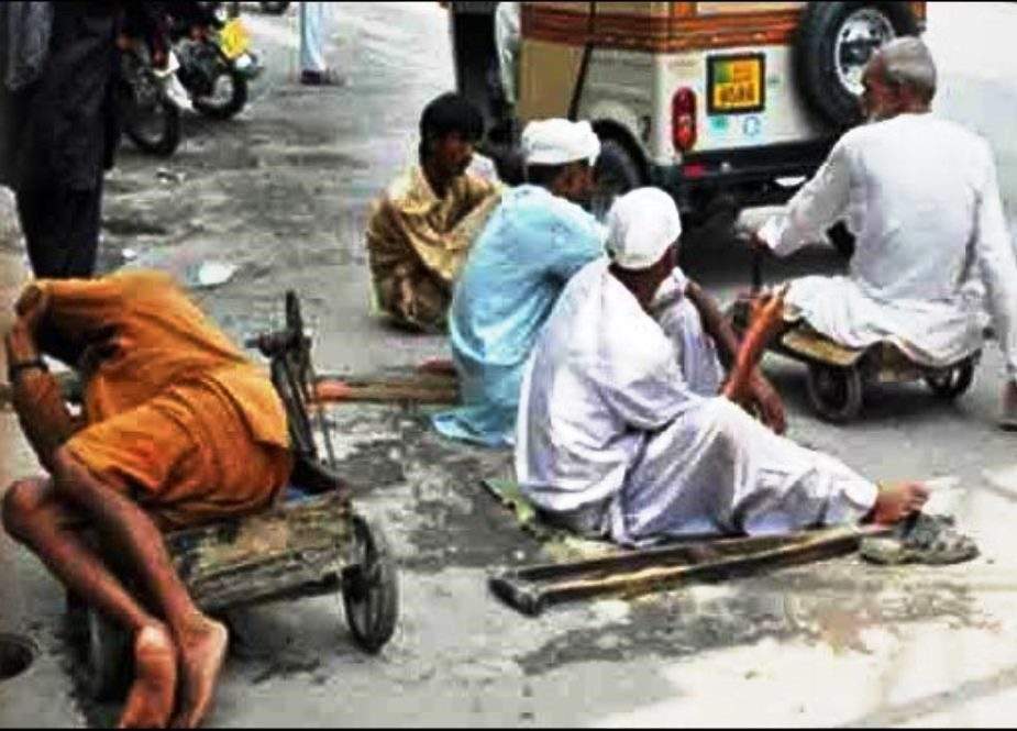 لاہور پولیس کی بھکاریوں کیخلاف کارروائی، 63 گرفتار