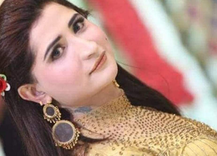 پشاور، نامعلوم افراد کے ہاتھوں خواجہ سراء گل پانڑہ قتل، دوسرا زخمی