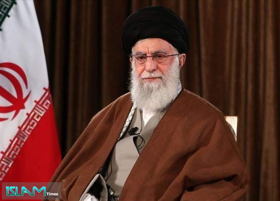 قائد الثورة يكشف دور أميركا في حرب صدام ضد إيران