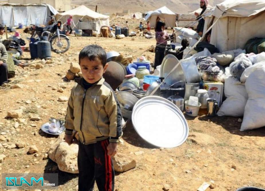 الفقر وكورونا يهاجمان مخيمات اللجوء السورية