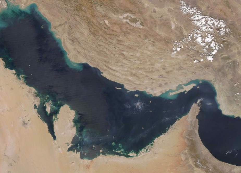 Satellite photo of the Persian Gulf retrieved from NASA.jpg