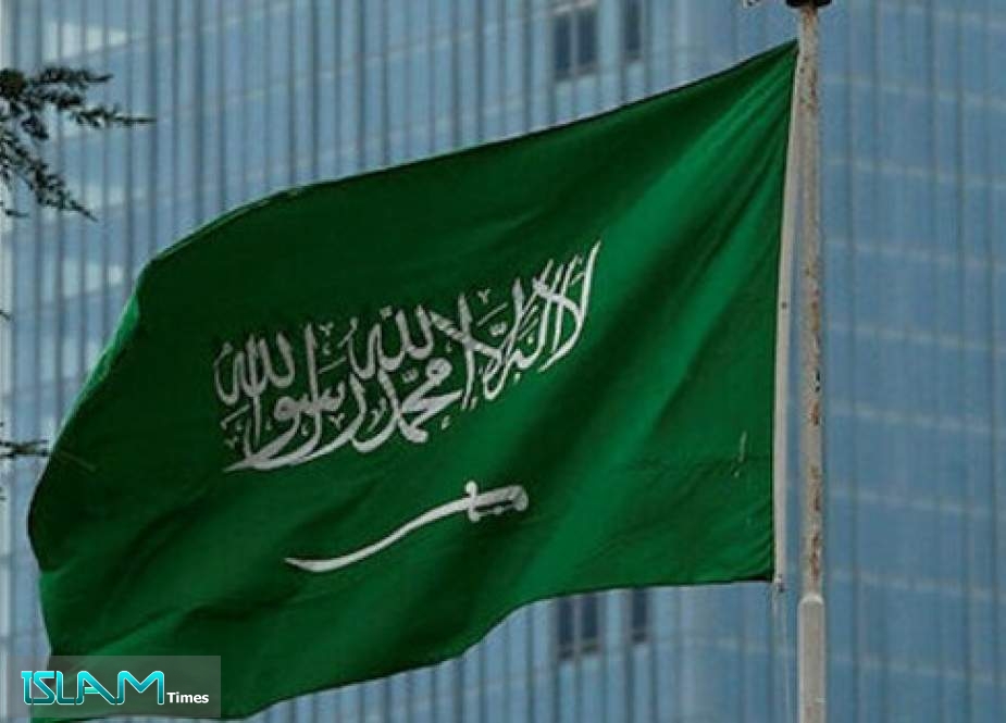السعودية تغرق بالعجز وتتجه نحو المزيد من الاستدانة