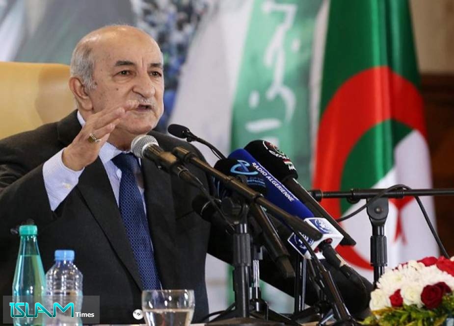 الرئيس الجزائري: لوضع خطة لإنقاذ شركة الخطوط الجوية