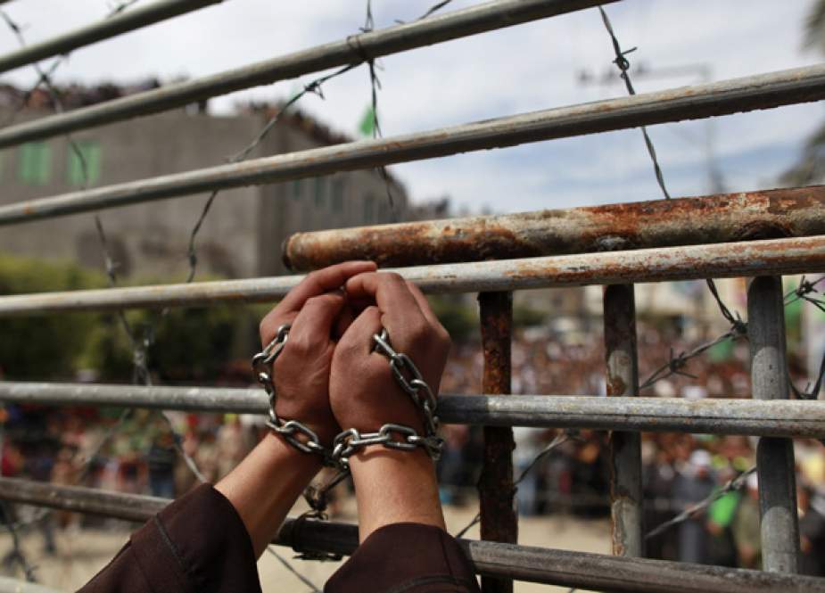 Palestinian protest for prisoners at Israeli jails.jpg