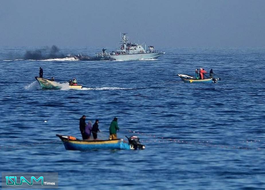 Israeli Navy Targets Palestinian Fishing Boats off Gaza