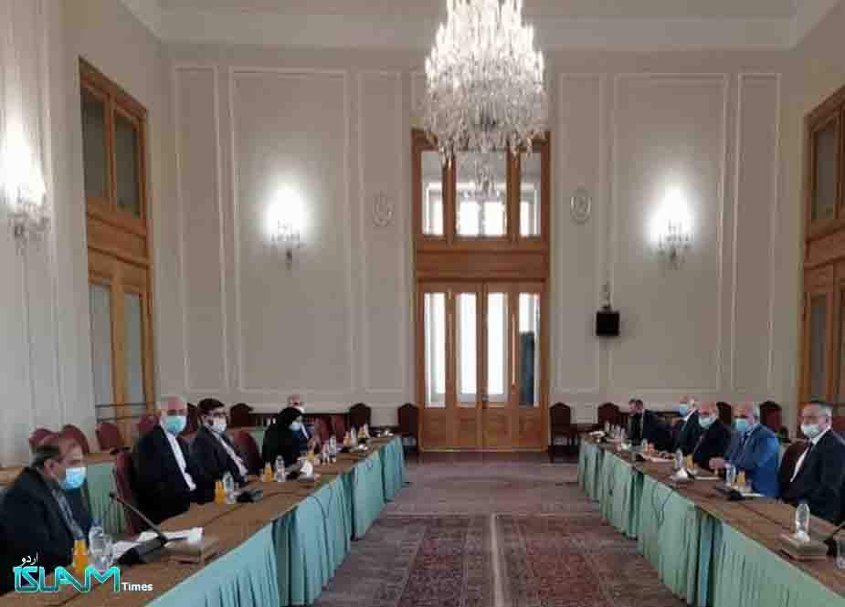 تہران، شام کے بارے میں ایرانی و روسی سفارتکاروں کا اعلیٰ سطحی اجلاس