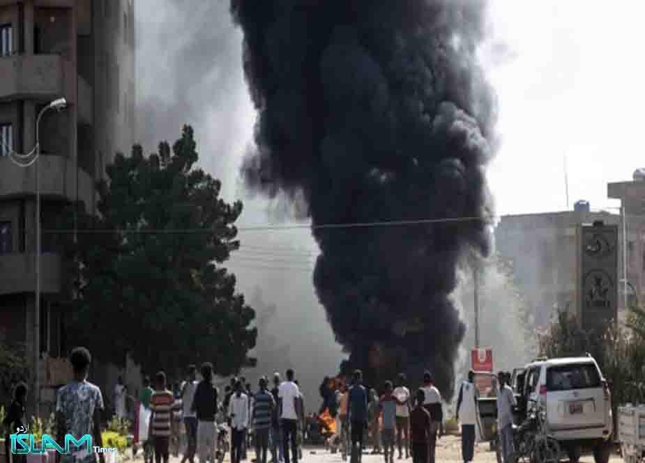 سوڈان، صیہونی وفد کی آمد پر شدید احتجاج، پولیس فائرنگ سے 1 جانبحق 13 زخمی