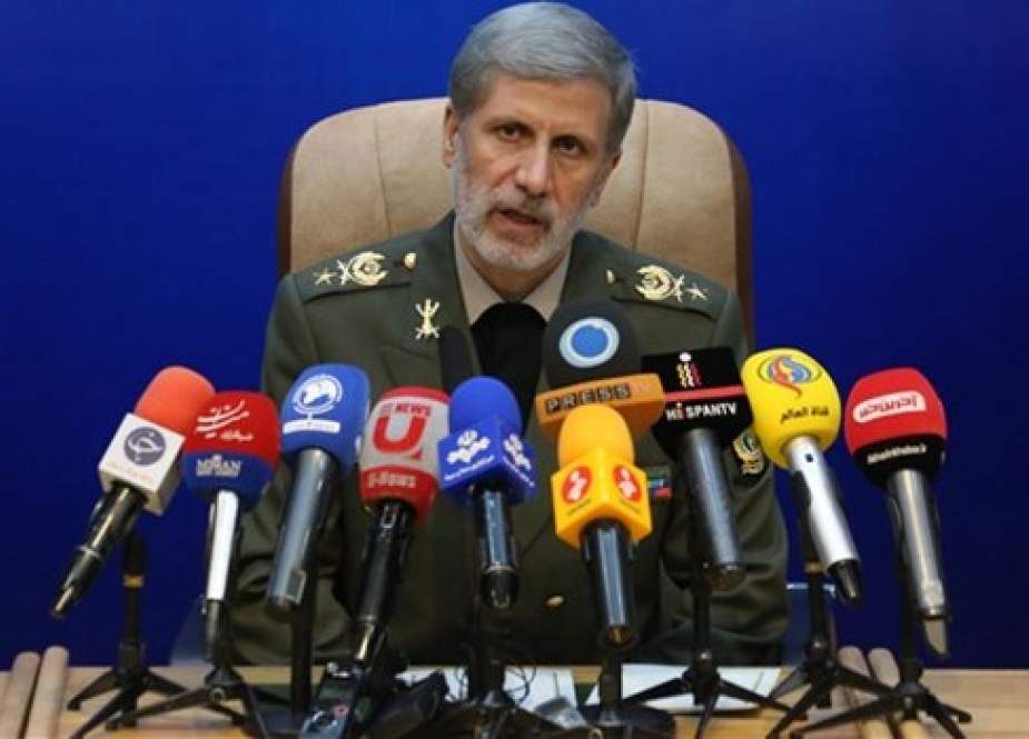الدفاع الايرانية تدعو للاهتمام بالابحاث العسكرية الهادفة لمباغتة العدو