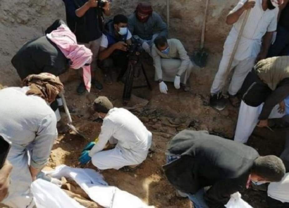 اكتشاف مقبرة جماعية لأبناء عشيرة "الشعيطات" في دير الزور