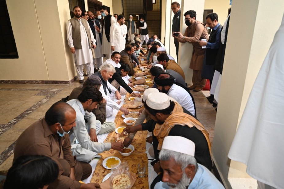 پشاور کی پناہ گاہ میں منعقدہ عید میلاد النبی ﷺ تقریب کے تصویری مناظر