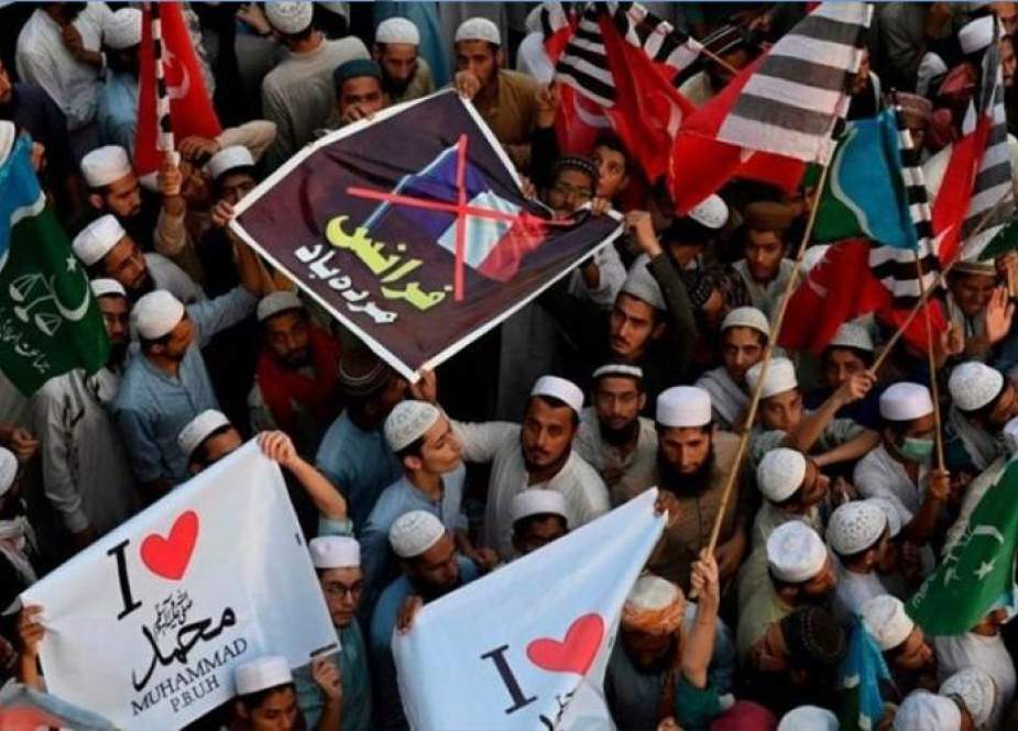 تظاهرات في مختلف الدول الاسلامية ضد الاساءات الفرنسية