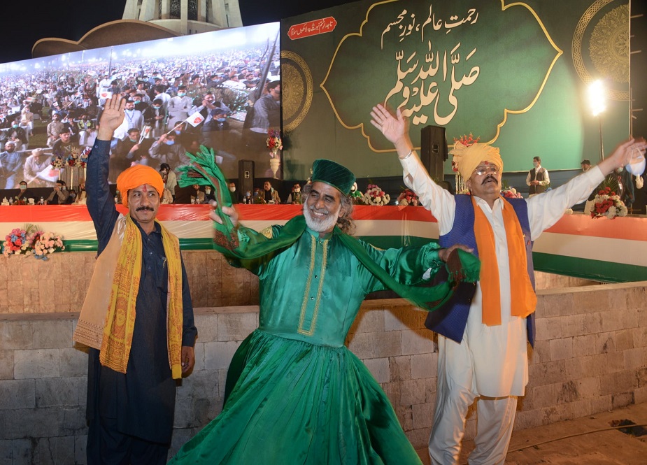 لاہور، مینار پاکستان پر منہاج القرآن کی عالمی میلاد کانفرنس کی تصاویر