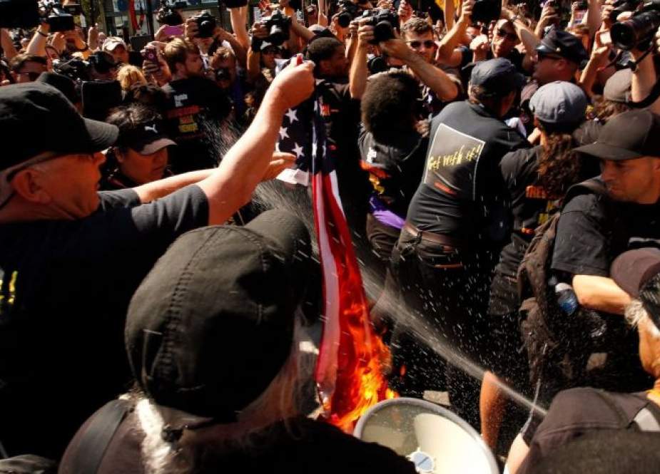 Protesters who burned the U.S. flag.jpg