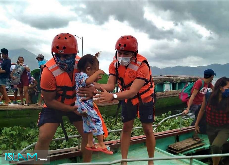 Philippines Evacuates Nearly 1 Million as Typhoon Goni Nears