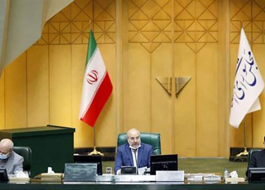 Pembicara Parlemen: Rakyat Iran Hanya Peduli Dengan Tindakan Praktis AS, Bukan Propaganda