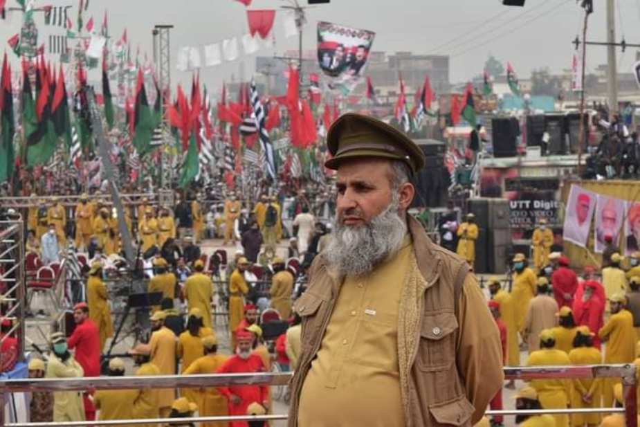 پشاور میں پاکستان ڈیموکریٹک موومنٹ جلسے کے تصویری مناظر
