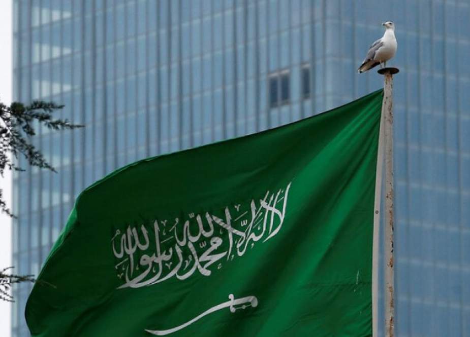 السعودية تقر باستهداف منشآت أرامكو النفطية في جدة