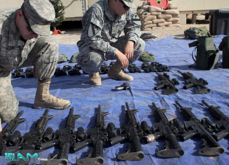 US Providing ISIL with Weapons in Iraq