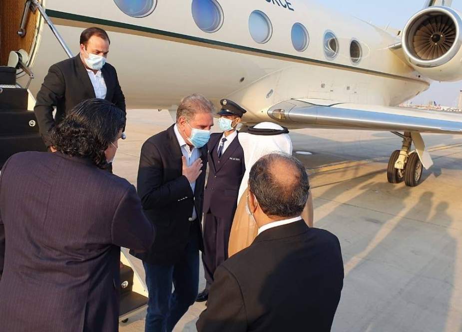 شاہ محمود قریشی مختصر دورے پر سعودی عرب پہنچ گئے