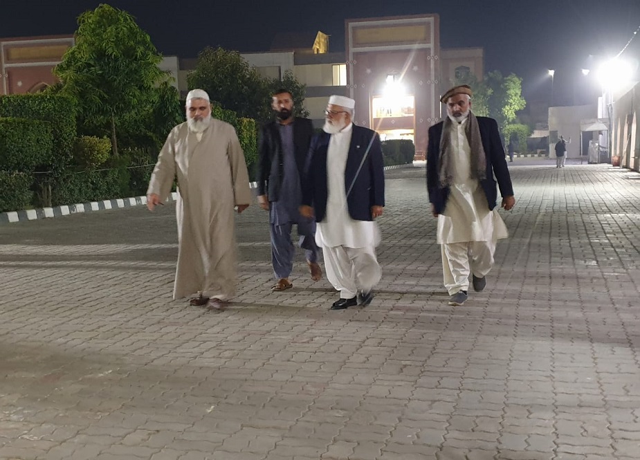 لیاقت بلوچ کی جامعہ عروۃ الوثقیٰ لاہور میں علامہ سید جواد نقوی سے ملاقات کی تصاویر
