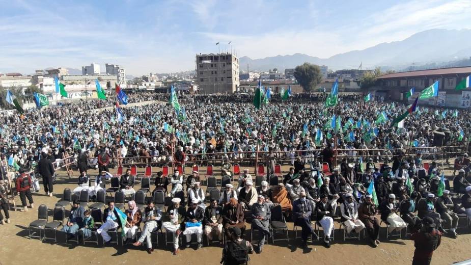 خیبر پختونخوا کے ضلع لوئر دیر میں جماعت اسلامی کے جلسے کے مناظر
