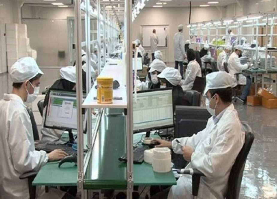 تدشين أول مصنع لإنتاج الأجهزة اللوحية في إيران